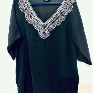Lands' End Chic Black Plus Size Tunic Top with Intricate White Detailing 1x